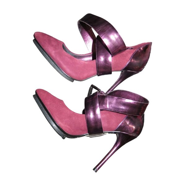 Guess by Marciano Pink & Purple Metallic Patent Italian Leather Strappy Heels 7 - Picture 2 of 10